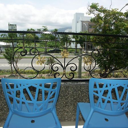 I Star Bed And Breakfast T'ai-tung Extérieur photo