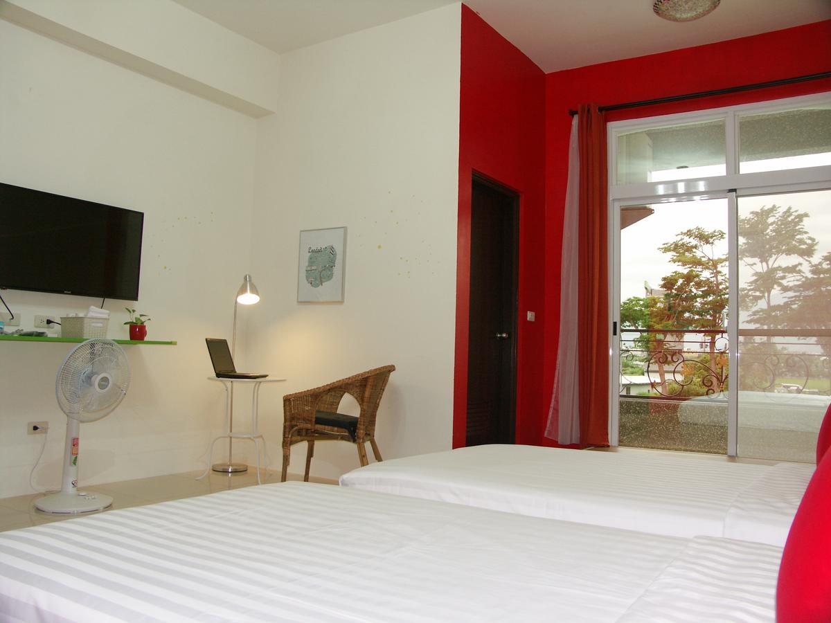I Star Bed And Breakfast T'ai-tung Extérieur photo