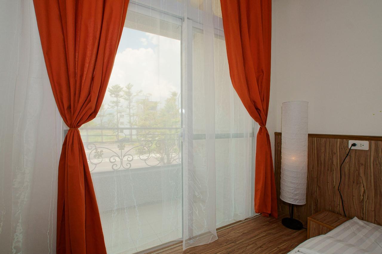 I Star Bed And Breakfast T'ai-tung Extérieur photo