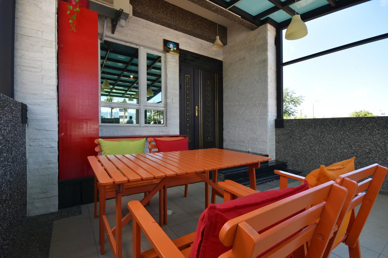 I Star Bed And Breakfast T'ai-tung Extérieur photo