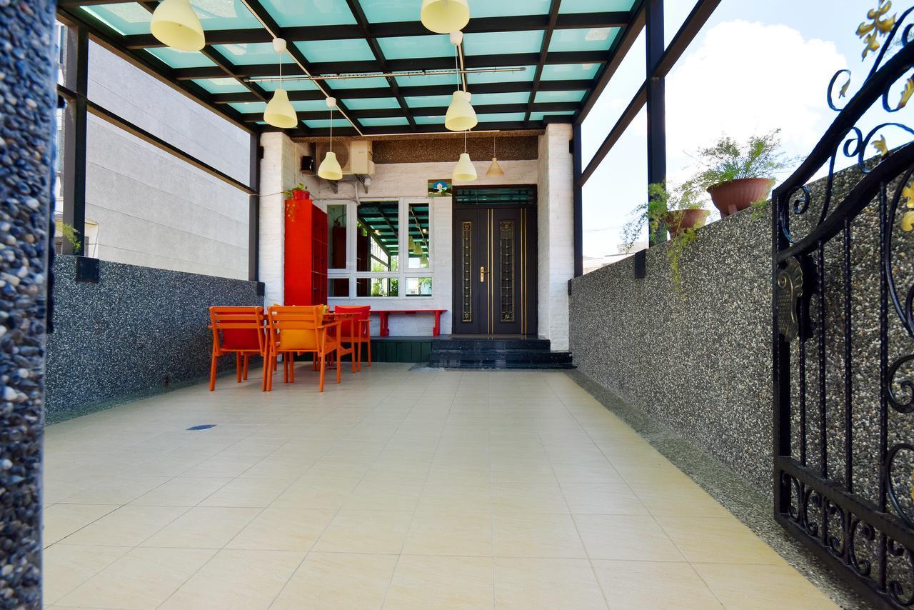 I Star Bed And Breakfast T'ai-tung Extérieur photo
